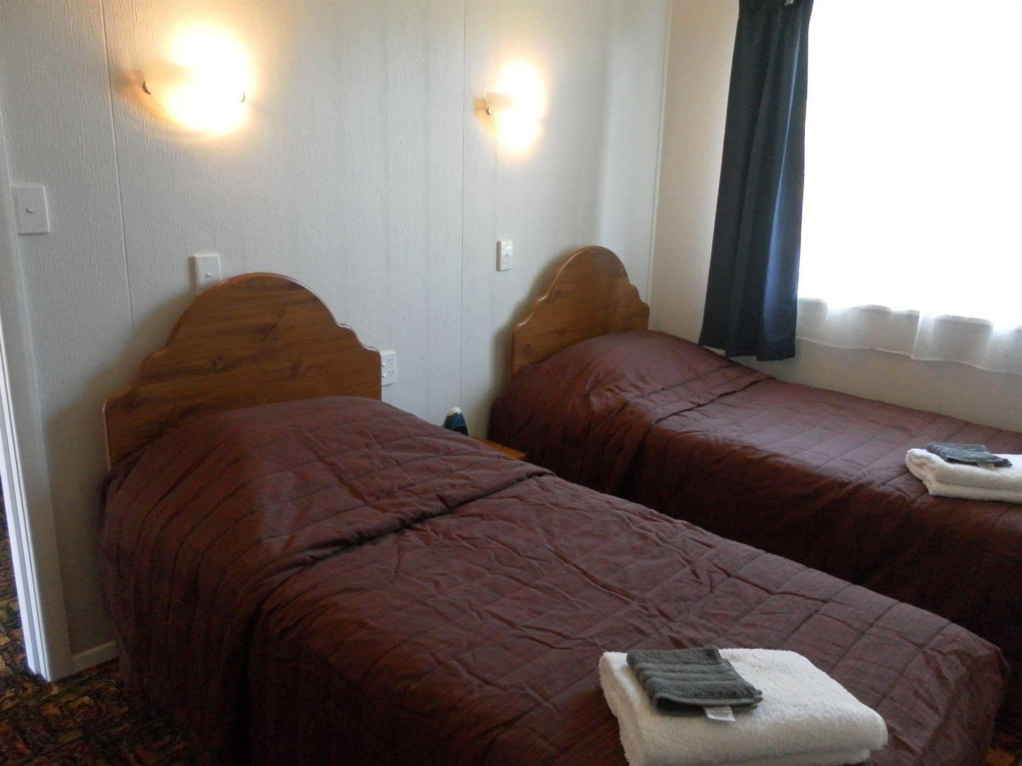 Beachside Sunnyvale Motel Picton Exterior foto